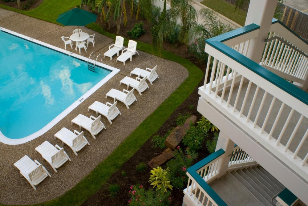 Casa Del Mar Beachfront Suites Main image